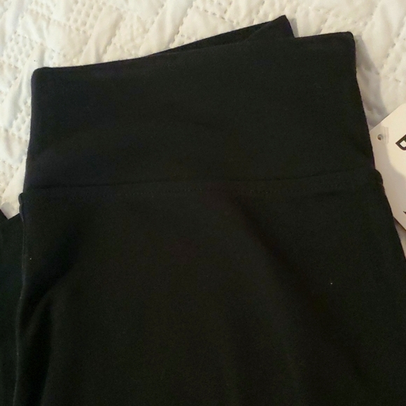 Leggings BUNDLE (S) - Picture 4 of 9